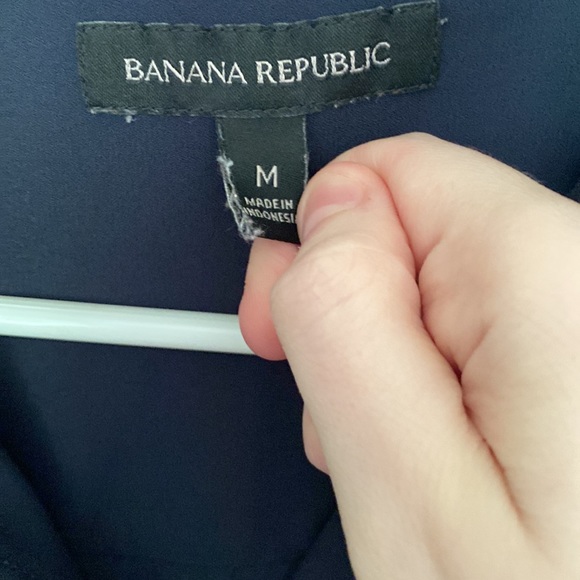 BR Navy Chiffon Piped Button Down sz M - Picture 2 of 3